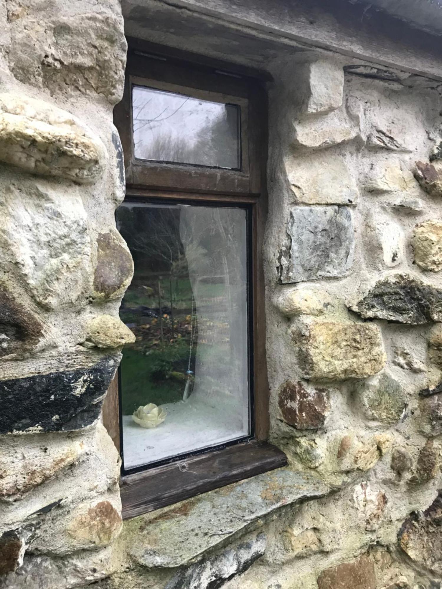 Tiny Cosy Snug Apartment Manorowen ภายนอก รูปภาพ