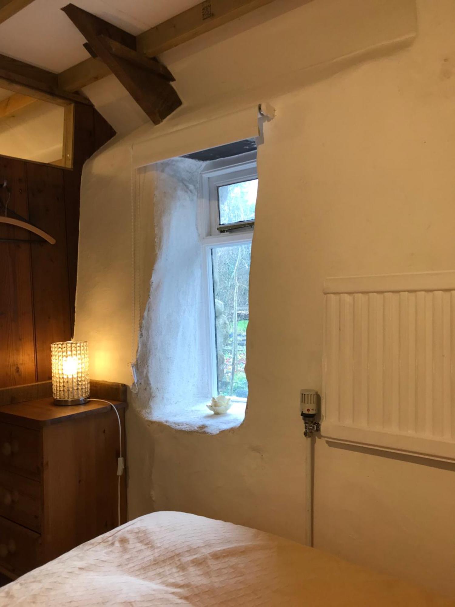 Tiny Cosy Snug Apartment Manorowen ภายนอก รูปภาพ