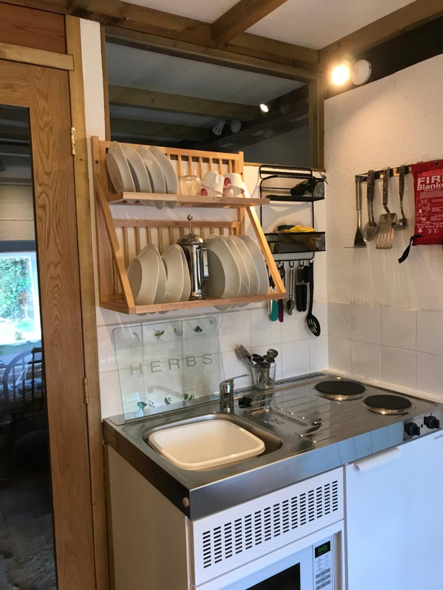 Tiny Cosy Snug Apartment Manorowen ภายนอก รูปภาพ